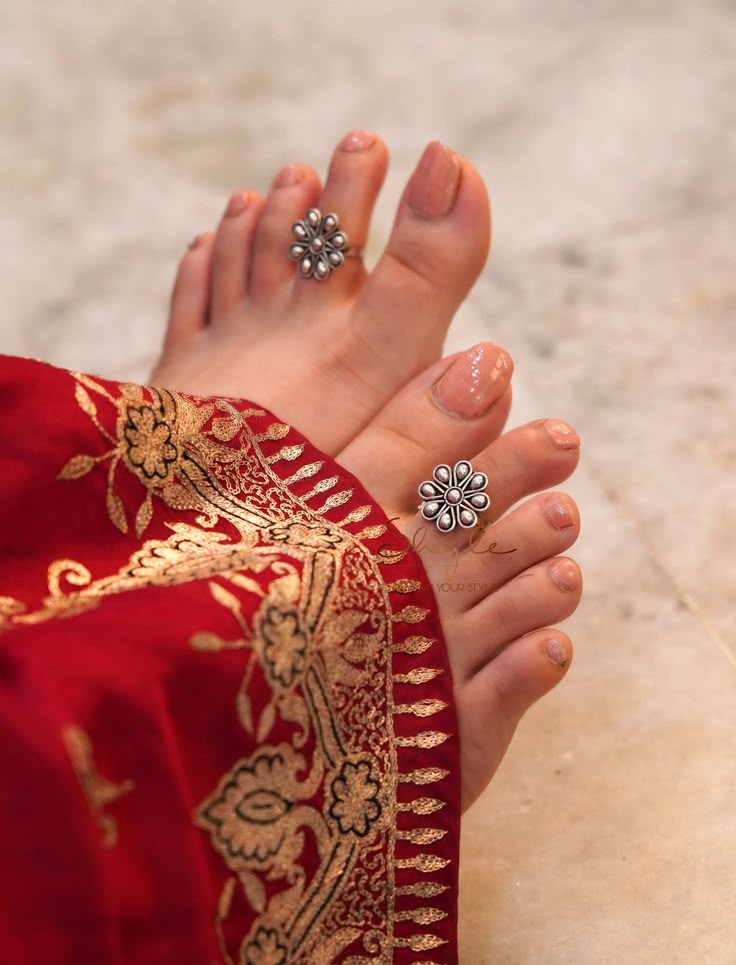 Flower Toe Ring